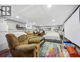 463 CONFEDERATION STREET - 33