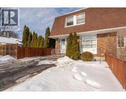 862 Assiniboine CRESCENT - 29