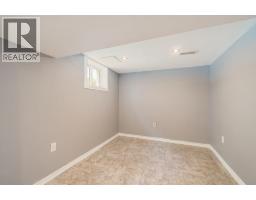 18 TWEEDSMUIR AVENUE - 12