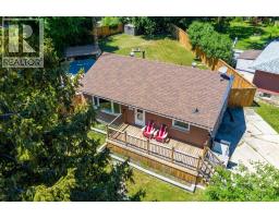 18 TWEEDSMUIR AVENUE - 2