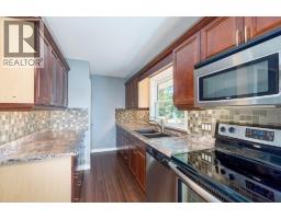 18 TWEEDSMUIR AVENUE - 6