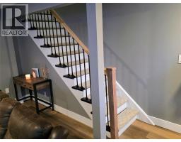 2565 ELIZABETH STREET - 11