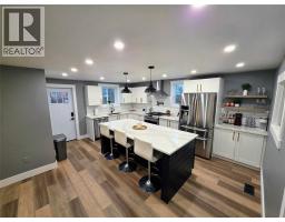 2565 ELIZABETH STREET - 16