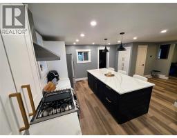 2565 ELIZABETH STREET - 17