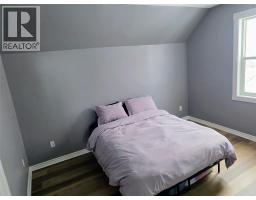 2565 ELIZABETH STREET - 23