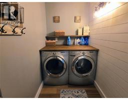 2565 ELIZABETH STREET - 31