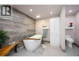 123 Cassandra BOULEVARD - 18