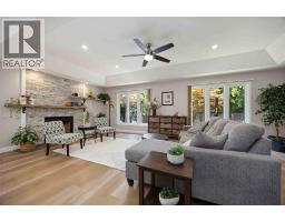 123 Cassandra BOULEVARD - 9