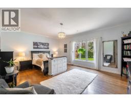 1301 DALEY AVENUE - 18