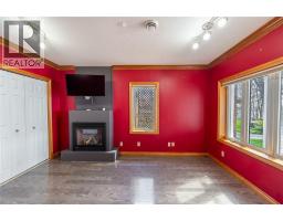 885 ST CLAIR PARKWAY - 29