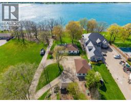 885 ST CLAIR PARKWAY - 3