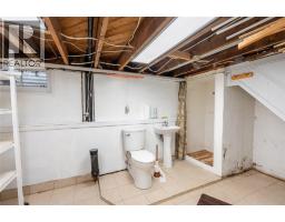 885 ST CLAIR PARKWAY - 39