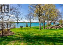 885 ST CLAIR PARKWAY - 44