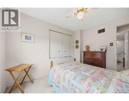 23 DUKINFIELD COURT - 16