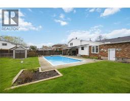 23 DUKINFIELD COURT - 30