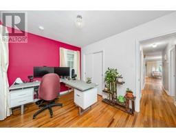 1586 ROWE AVENUE - 24