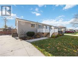 1069 CONNAUGHT CRESCENT - 2