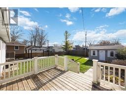 1069 CONNAUGHT CRESCENT - 38