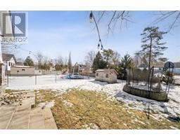 550 SARNIA STREET - 27