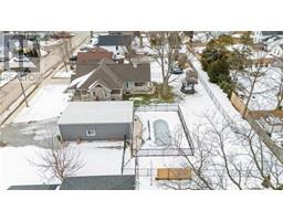 550 SARNIA STREET - 38