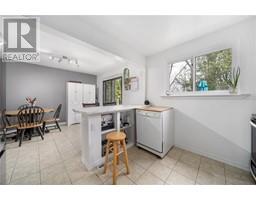 77 MAPLESTONE AVENUE - 13