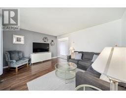 77 MAPLESTONE AVENUE - 4