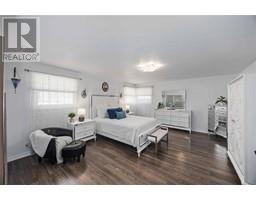 880 Devine STREET - 17