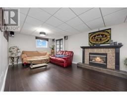 772 CARDIFF DRIVE - 17