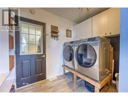 2406 Jane STREET - 31