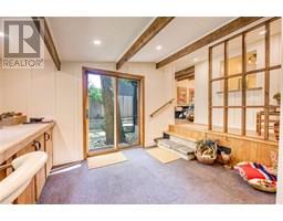 1358 Spartan AVENUE - 33