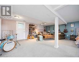 264 GLENESK CRESCENT - 18
