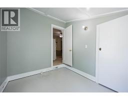 373 PALMERSTON STREET South - 18