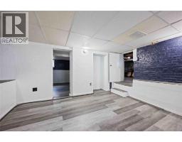 373 PALMERSTON STREET South - 25
