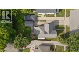 373 PALMERSTON STREET South - 39