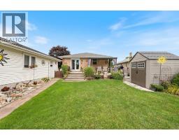 15 Lisgar STREET - 14