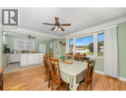 15 Lisgar STREET - 18