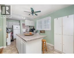 15 Lisgar STREET - 21