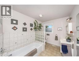 15 Lisgar STREET - 30