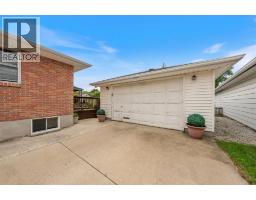 15 Lisgar STREET - 5