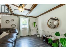 70 Ashby CRESCENT - 21