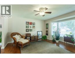 70 Ashby CRESCENT - 6