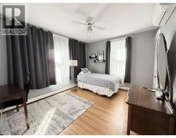 204 London ROAD - 11