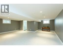 1931 KENWICK STREET - 23