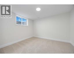 3527 PAUL CRESCENT - 36