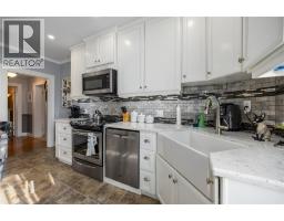 1266 St Clair PARKWAY - 17