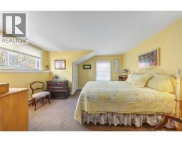 1266 St Clair PARKWAY - 29