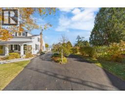 1266 St Clair PARKWAY - 3