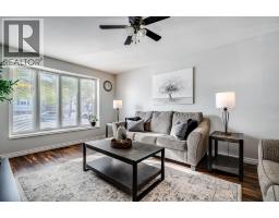 35 Blythewood CRESCENT - 4