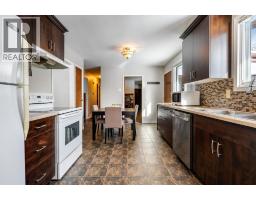 35 Blythewood CRESCENT - 6