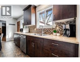 35 Blythewood CRESCENT - 7